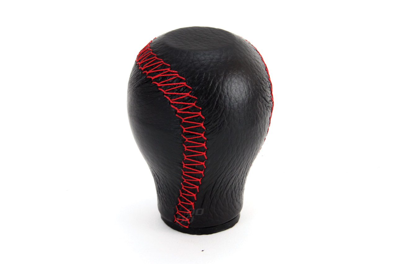 Gałka biegów skórzana czerwone nici uniwersalna AMIO-01756 