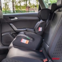 logo Fotelik samochodowy siedzisko 126-150cm R129 AMIO-04479